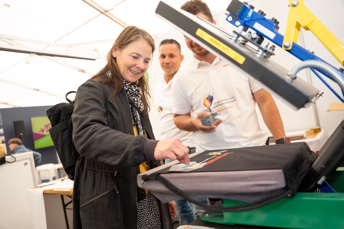 JOBNOX Tag 1 — Aussteller im Gespräch