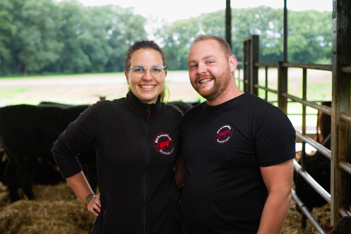 Karin & Uli auf dem Hof